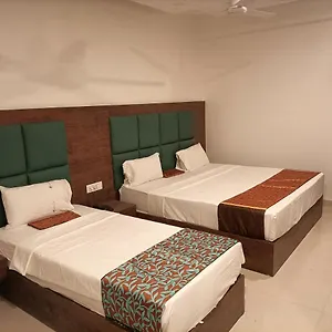 Tej Plaza ,a Family Near Igi Airport Delhi Hotel