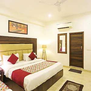The Kiara Near Delhi Airport Hotel